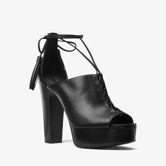 MICHAEL KORS COLLECTION-Sylvan Gladiator Sandals-Black Leather-Size   39/8.5-NEW - Picture 1 of 6